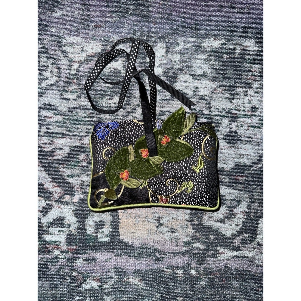 Goody Goody California Travel Jewelry Roll Organizer Embroidered‎ Floral Velvet